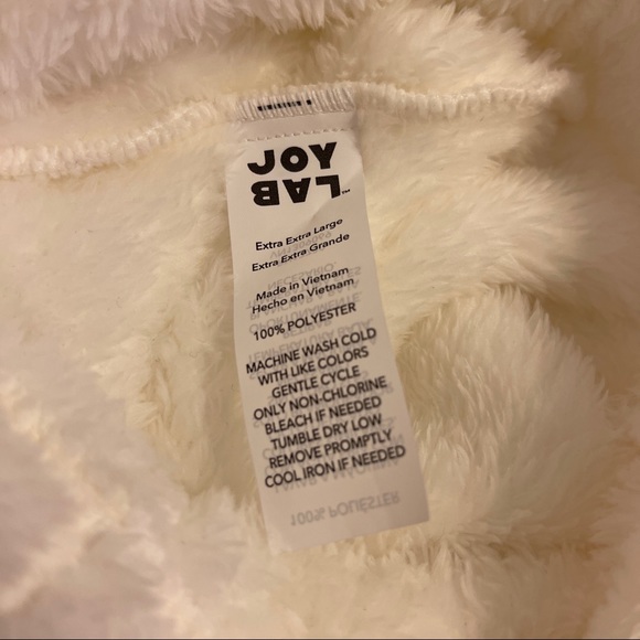 Fluffy pullover from Target - Picture 4 of 4